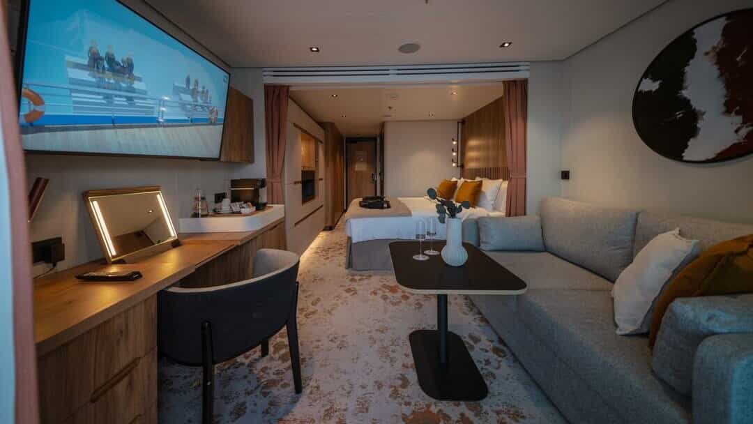 cruiseImg2