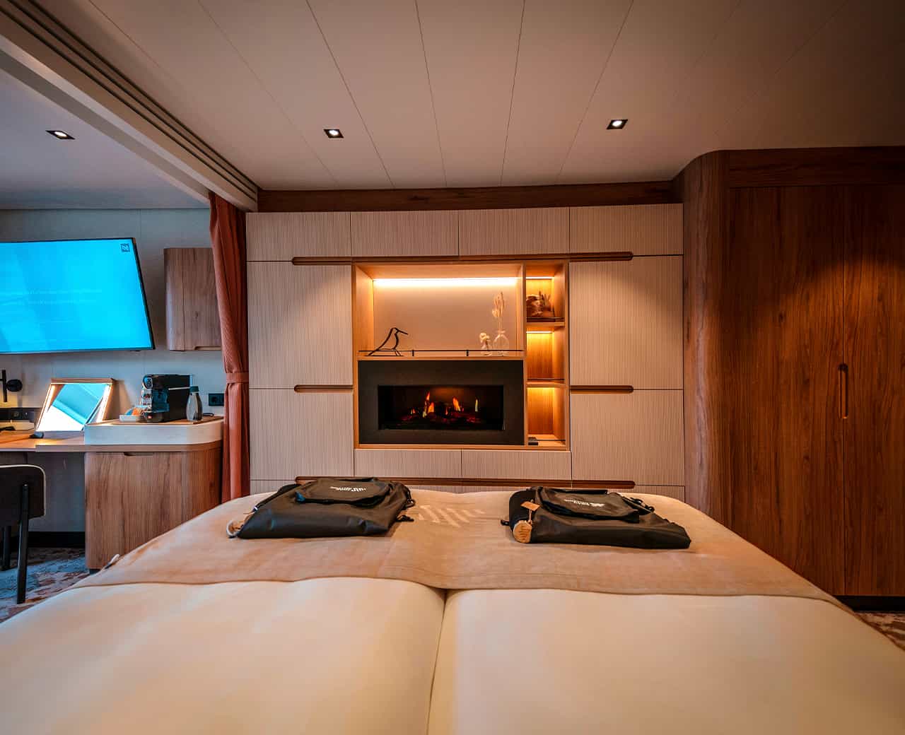 cruiseImg4